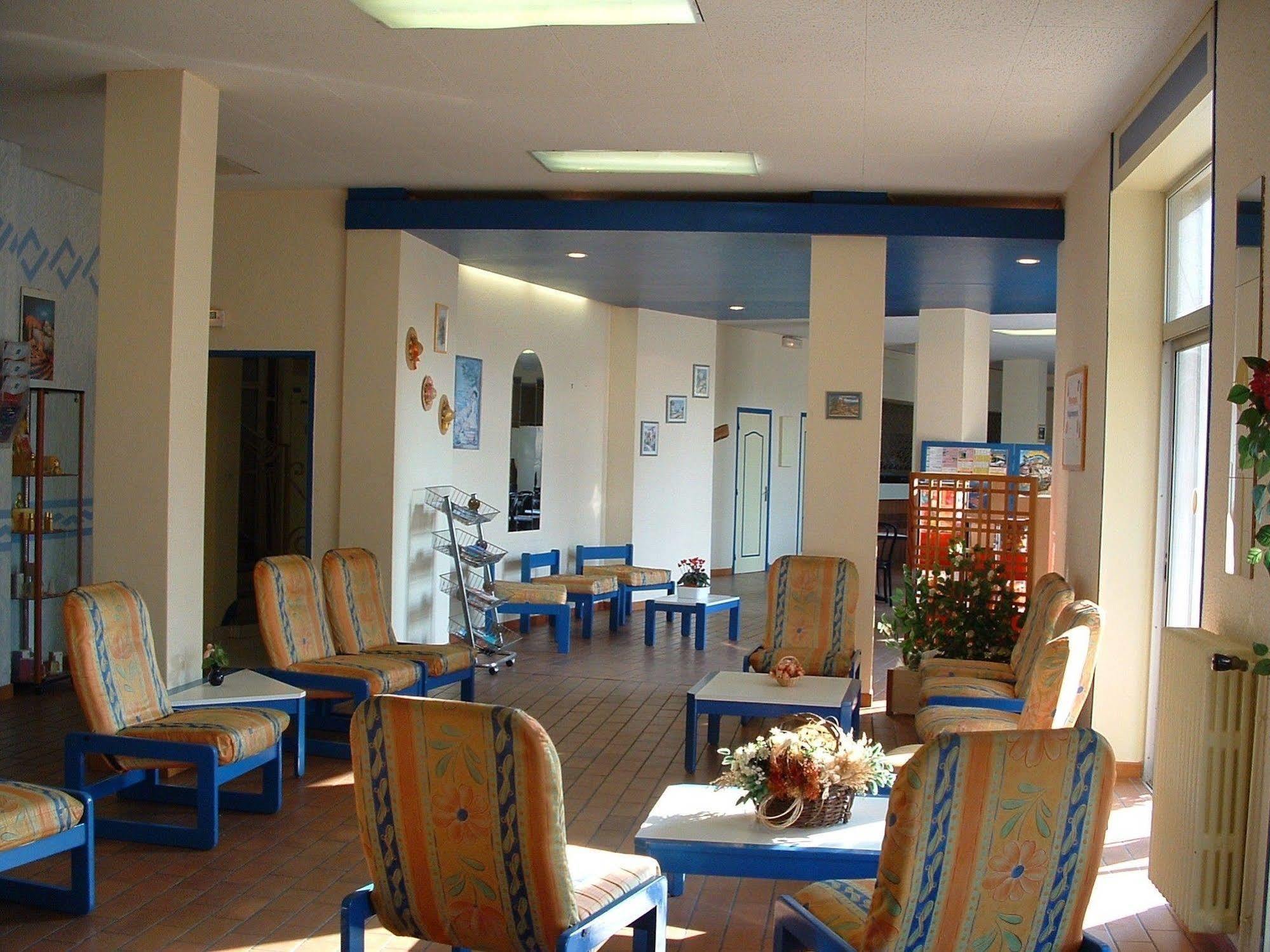 Residence Les Lionceaux By Popinns Saint-Raphaël Екстериор снимка